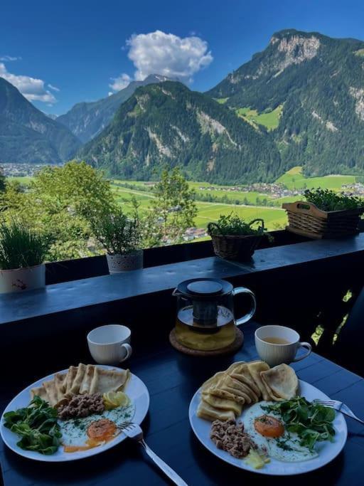 Alpine Cottage With Exceptional View Mayrhofen Luaran gambar